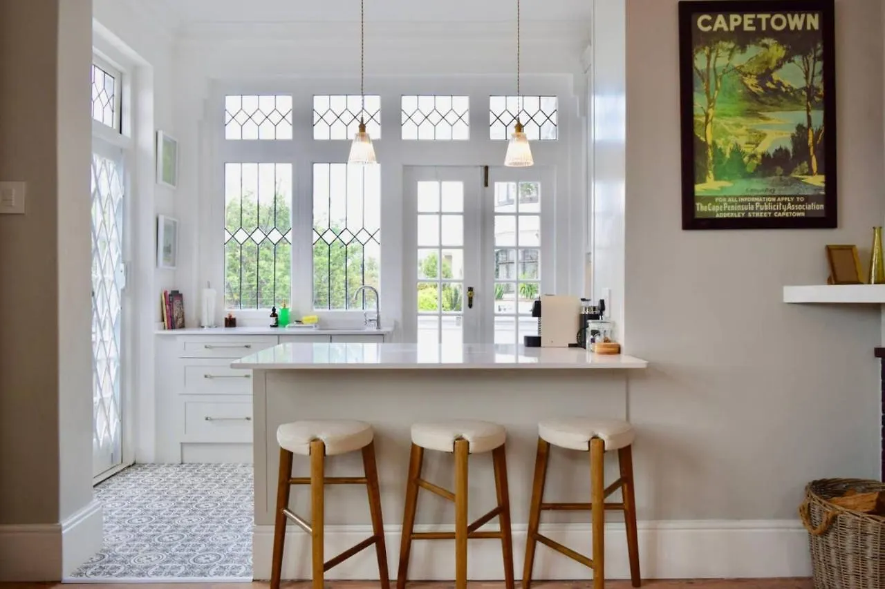 Characterful And Stylish 3 Bedroom Home In Green Point Cape Town 0*,  South Africa