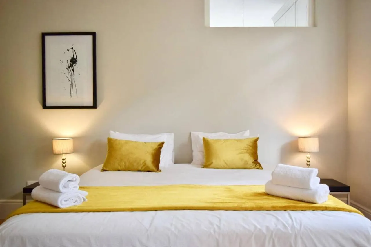 Holiday home Characterful And Stylish 3 Bedroom Home In Green Point Cape Town South Africa