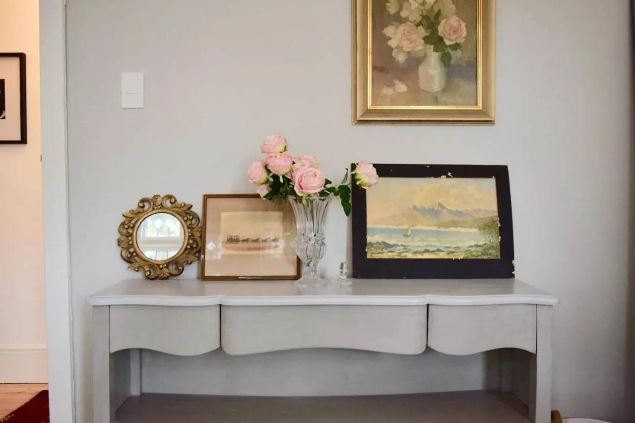 Characterful And Stylish 3 Bedroom Home In Green Point Cape Town